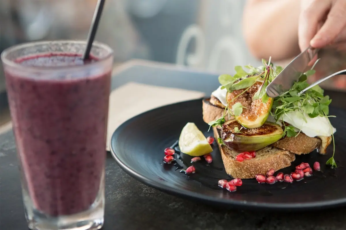 Experience authentic Indian vegetarian cuisine at Dillonz Bakery & Parantha Hut in Edmonton